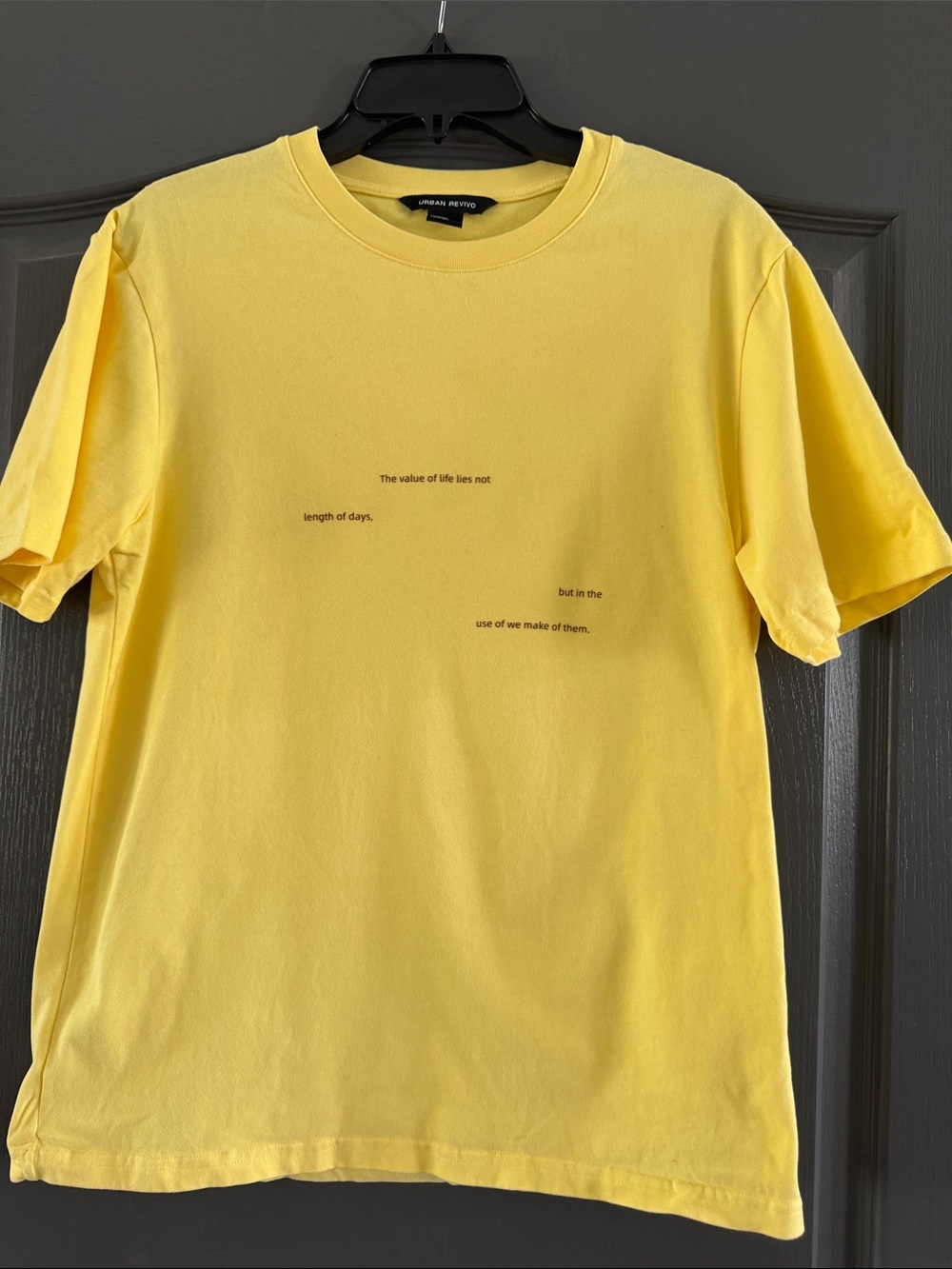 Yellow Graphic Crewneck Tee by Urban Revivo XS